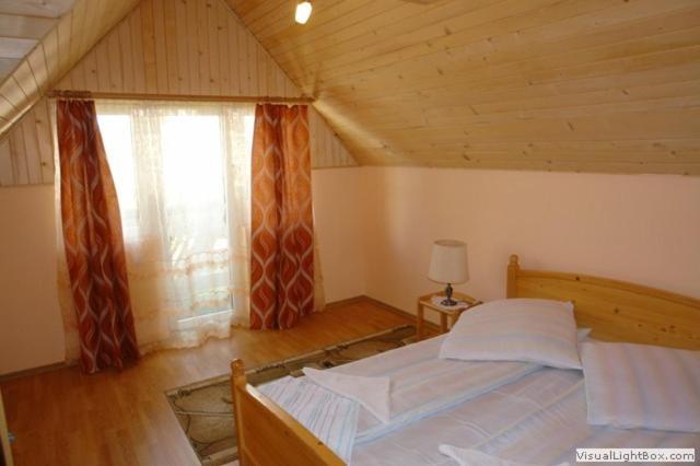 Pension Crizantema Vatra Moldovitei Exterior photo
